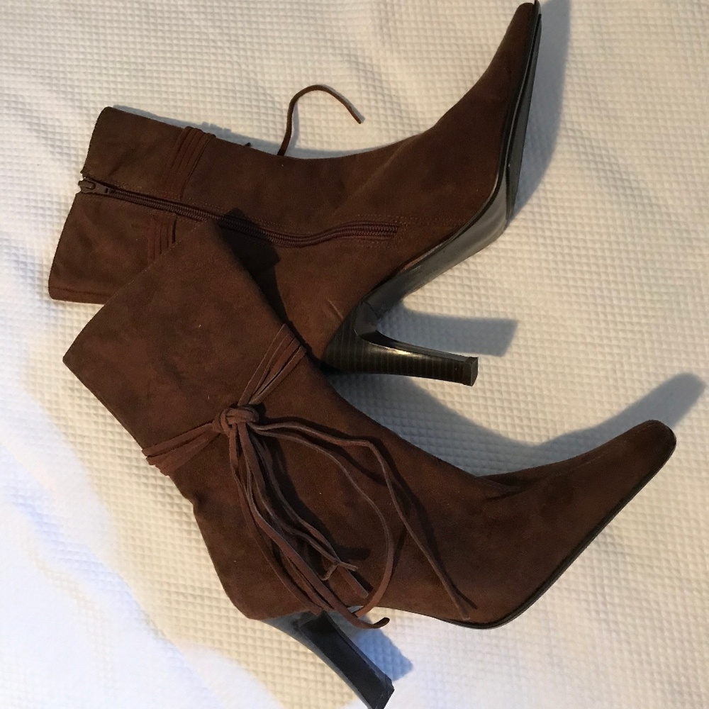 suede/leather boots